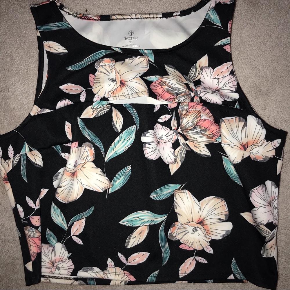 cropped floral top